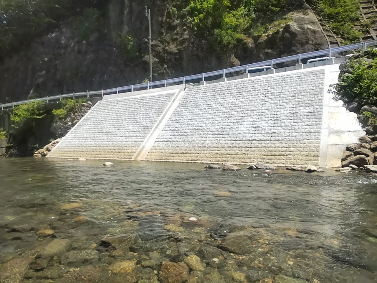 一般県道西山生保内線高倉山2地区道路災害復旧(7災8号)工事